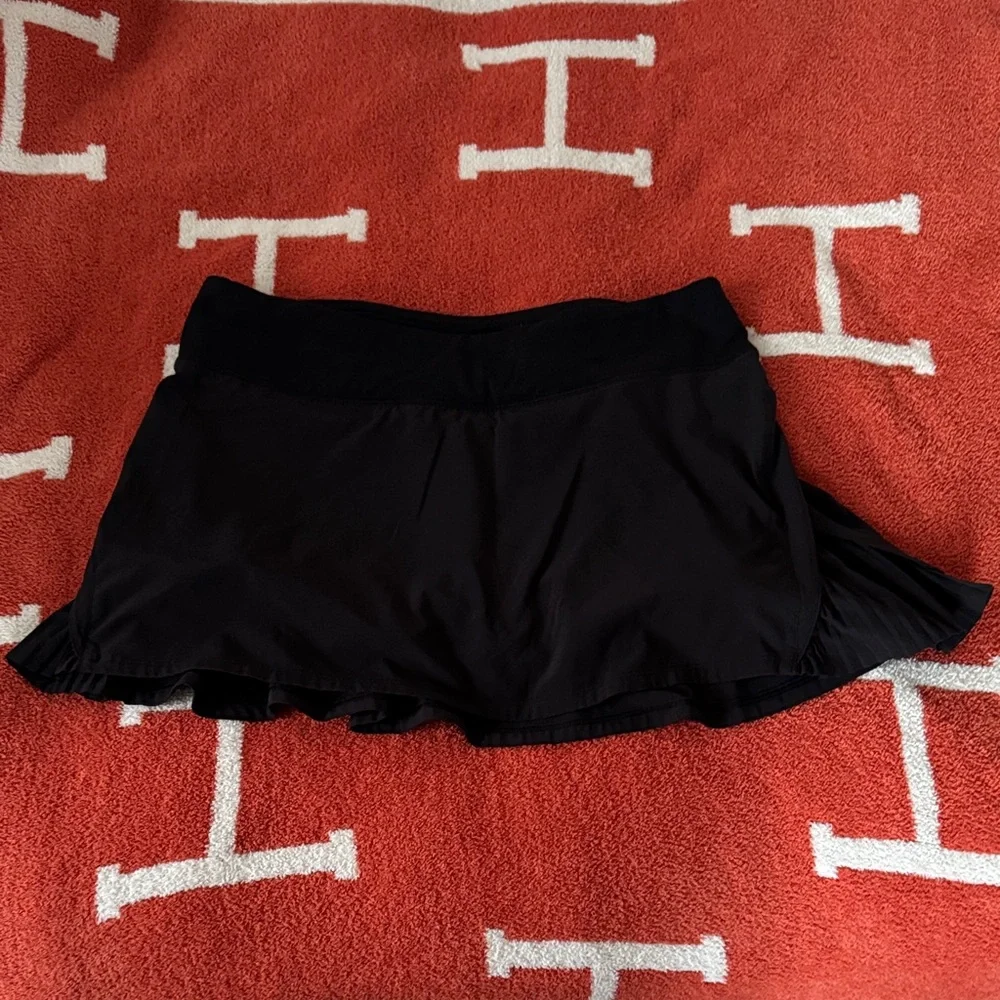 lululemon athletica Black Mini Skirt - Picture 1 of 2